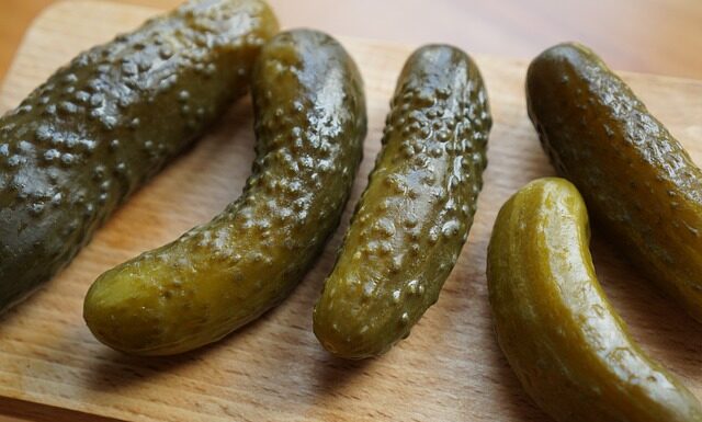 Czy można jeść kiszonki przy refluksie? Czy można jeść kiszonki przy refluksie?