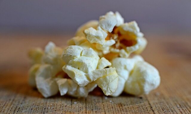 Co powoduje tycie w okolicy brzucha? Co powoduje tycie w okolicy brzucha?