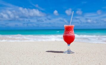 Jak zrobić koktajl z bananów i jabłek? Jak zrobić koktajl z bananów i jabłek?