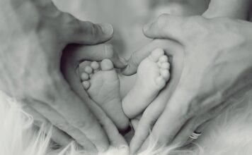 Czy niemowlę może jesc karob? Czy niemowlę może jesc karob?