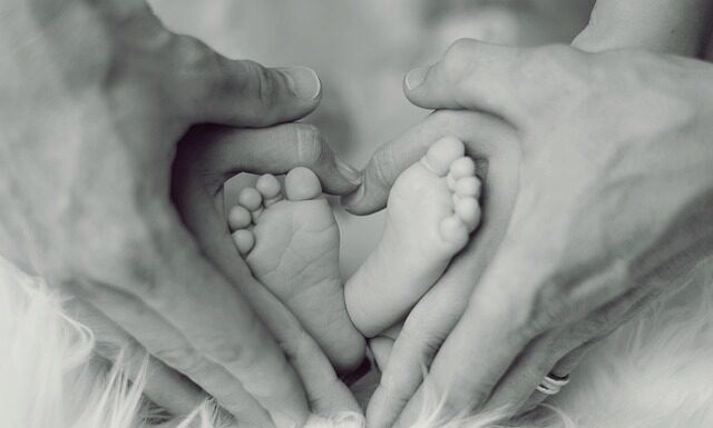 Czy niemowlę może jesc karob? Czy niemowlę może jesc karob?