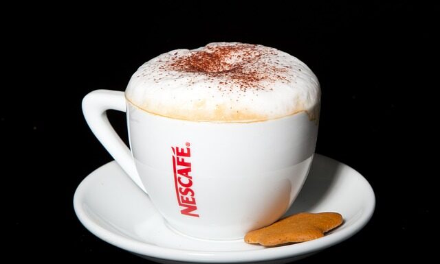 Czy śmietanka 30 nadaje się do kawy?