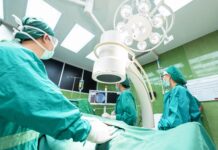 Strefy funkcjonalne na sali operacyjnej – jak rozmieszczenie wyposażenia wpływa na bezpieczeństwo i koncentrację zespołu? wyposażenie sali operacyjnej